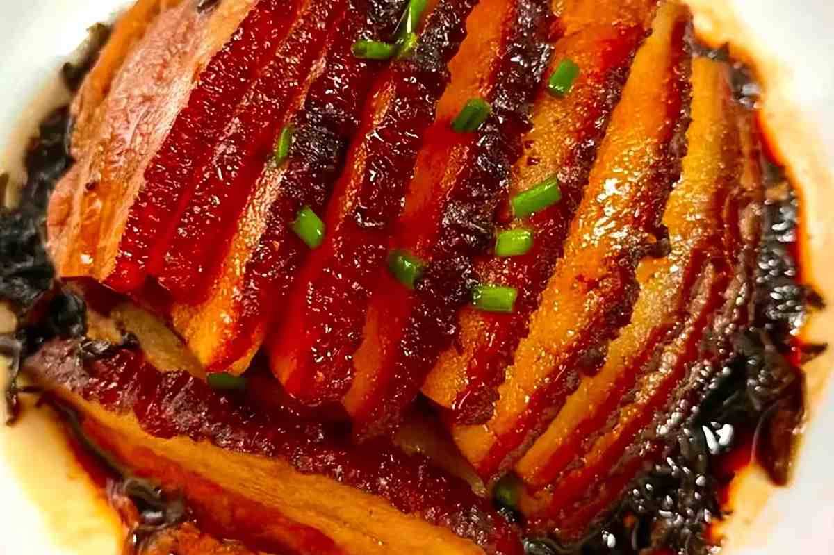 Mei Cai Kou Rou: The Pork Belly That Steals Your Rice