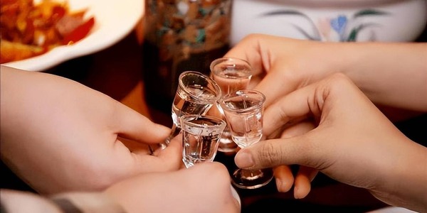 Three glasses, one table — how to actually drink baijiu